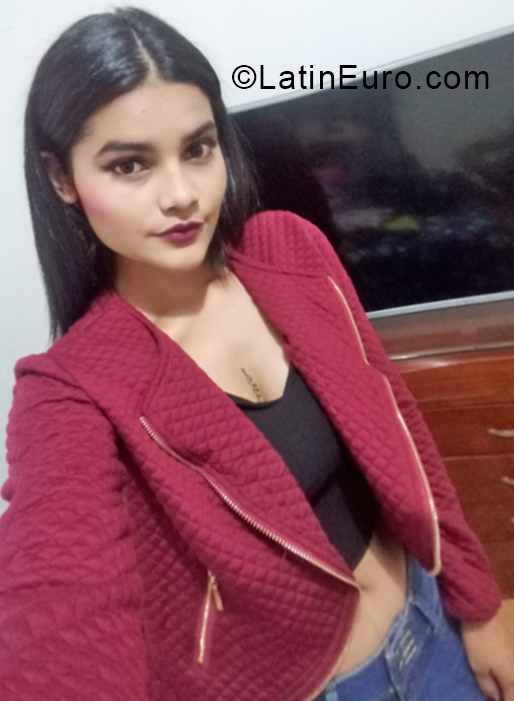 Date this funny Colombia girl Camila from Bogota CO24311