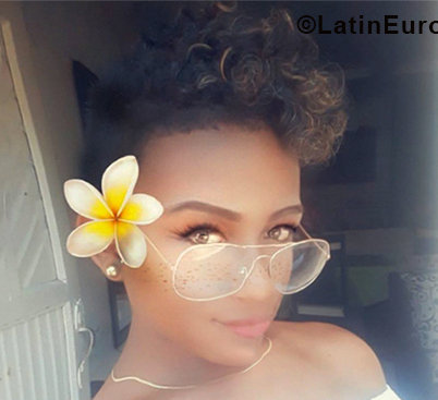 Date this hot Colombia girl Genesis from Tumaco CO24342