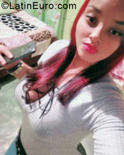 Date this pretty Dominican Republic girl Mary from Santo Domingo DO33147