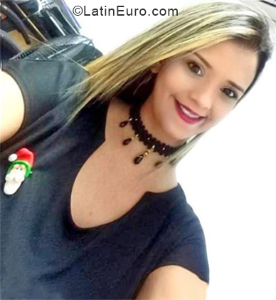 Date this lovely Venezuela girl Cindy from Chacao VE1877