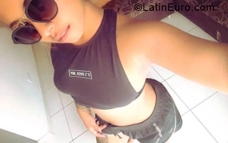 Date this young Colombia girl Vanessa from Villavicencio CO24392