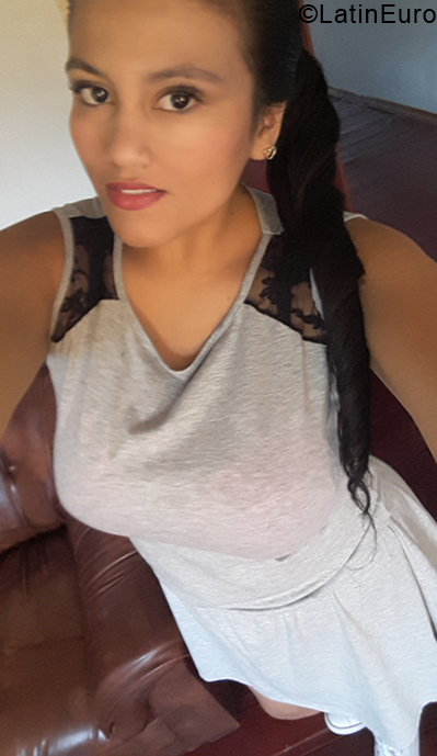 Date this nice looking Colombia girl Alejandra from Manizales CO24431