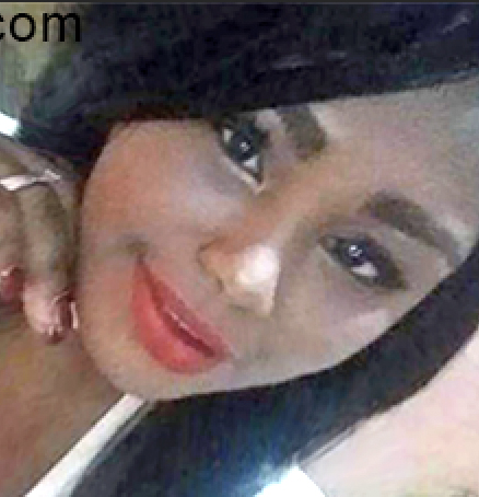 Date this gorgeous Dominican Republic girl Cristal from Santiago DO33257