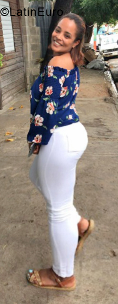 Date this lovely Dominican Republic girl Midred from Santo Domingo DO33347
