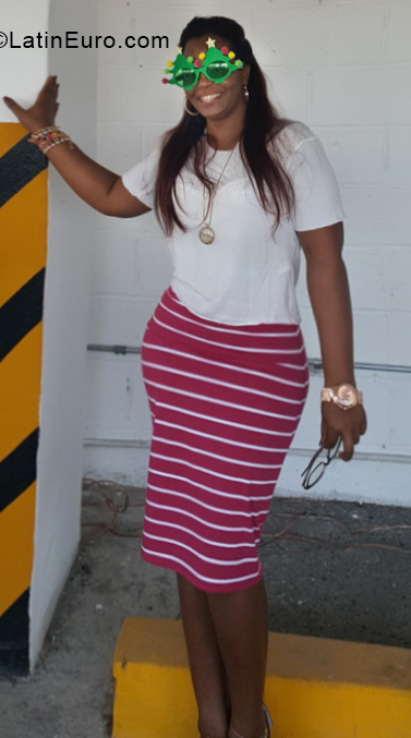 Date this funny Dominican Republic girl Yaquelin from Santo Domingo DO33433