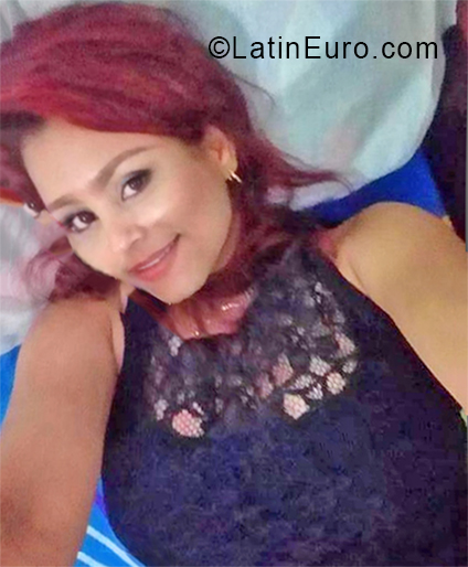 Date this athletic Colombia girl Jennifer from Barranquilla CO24585