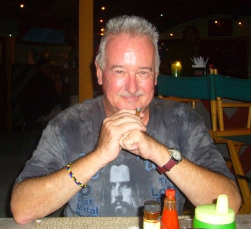 Date this charming United States man Peter from Tampa US19645