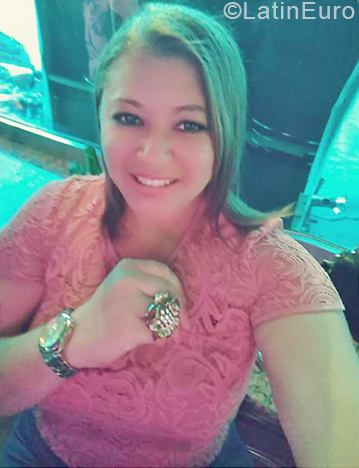 Date this funny Dominican Republic girl Loreley from Valverde DO33575