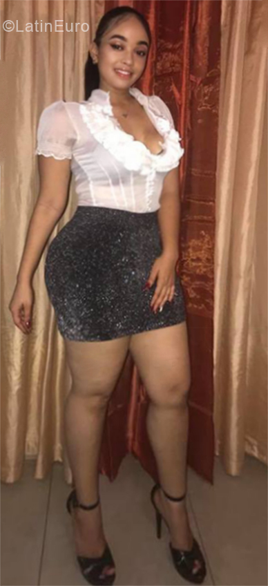 Date this passionate Dominican Republic girl Patricia from Santo Domingo DO33608