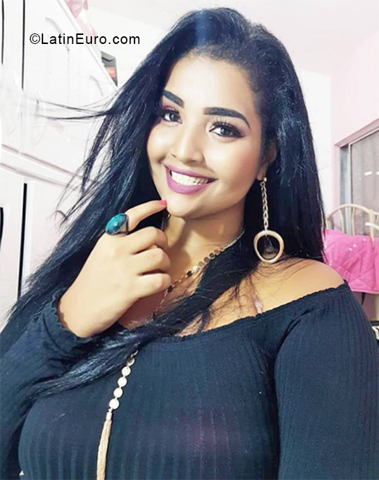 Date this cute Brazil girl Cibele from Recife BR10740