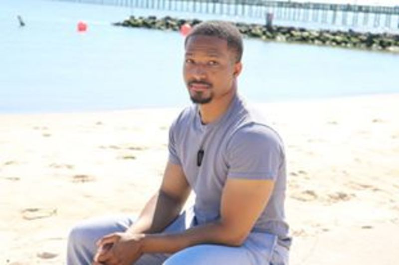 Date this young United States man Q from  US19704