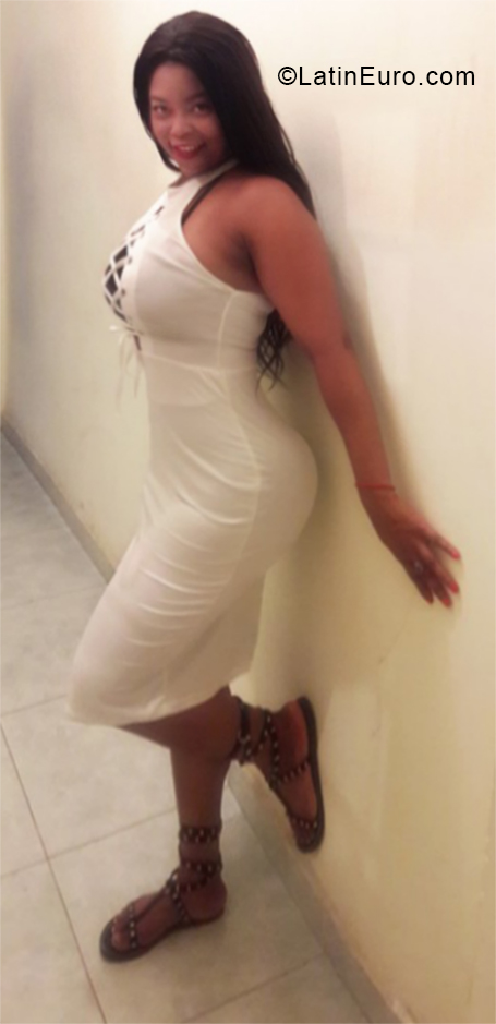 Date this hot Spain girl Zayda from Cali CO24748