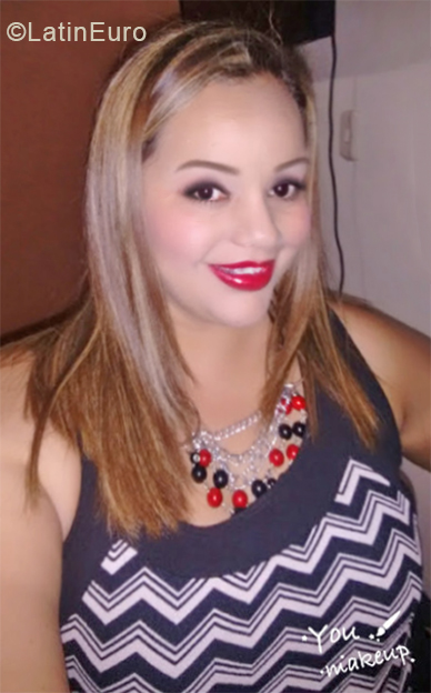 Date this funny Colombia girl Luz from Medellín VE2080