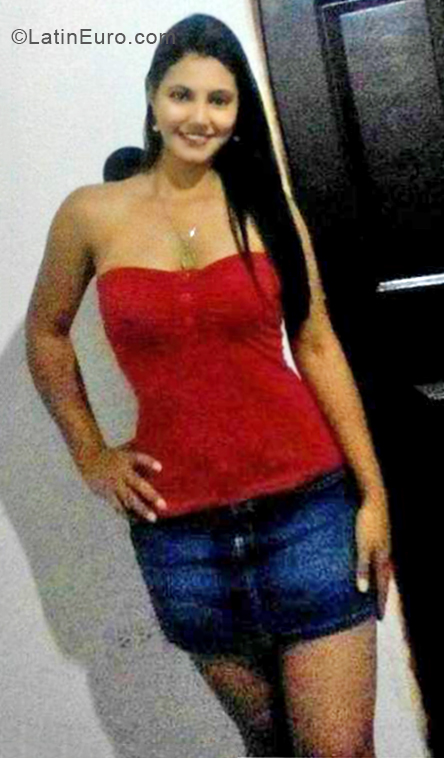 Date this nice looking Dominican Republic girl Zoriani from Santiago DO33811