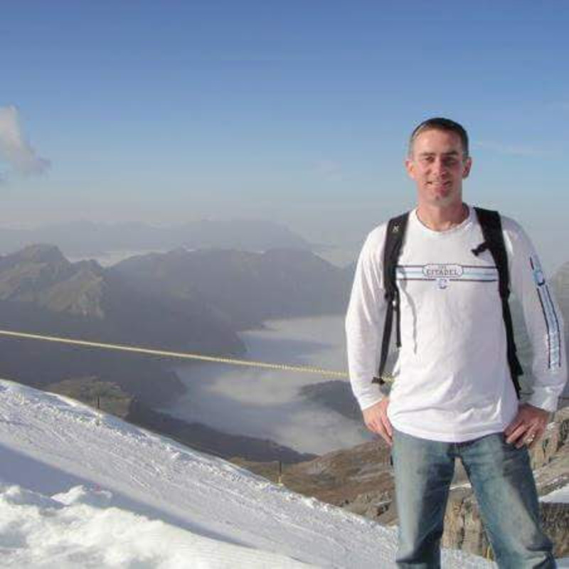 Date this young United States man Jag from Honolulu US19760