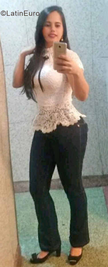 Date this voluptuous Brazil girl Marta from Sao Paulo BR10762