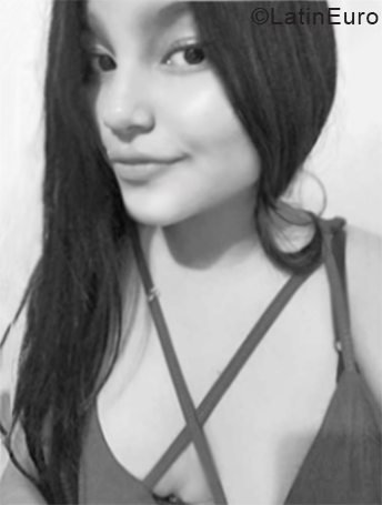 Date this georgeous Colombia girl Luisa from Popayan CO24910