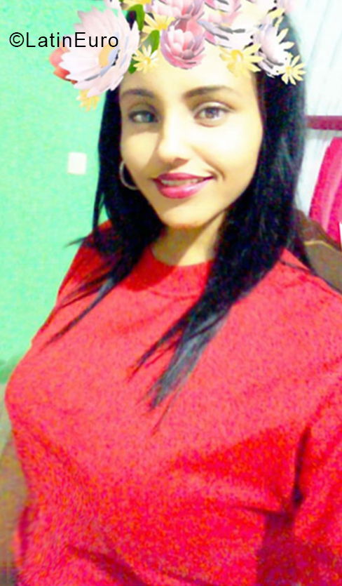 Date this voluptuous Dominican Republic girl Rossy from Nagua DO34069