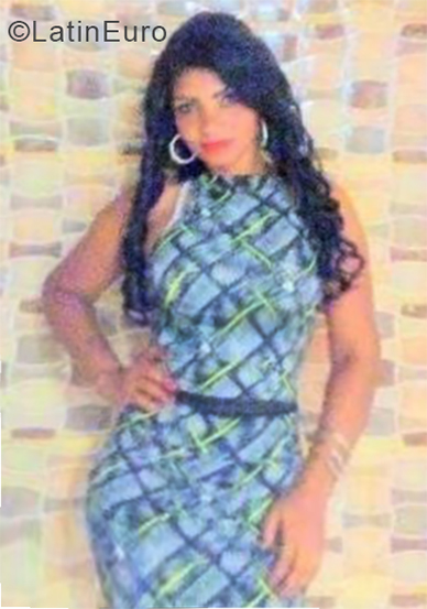 Date this hot Dominican Republic girl Ana from Santiago DO34968