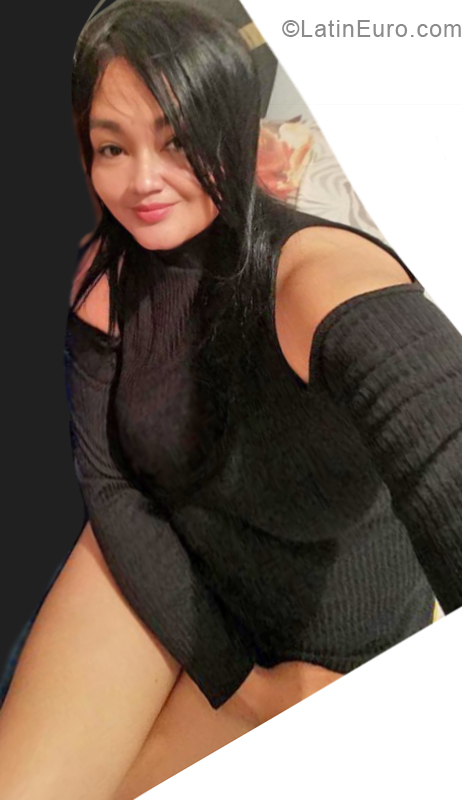 Date this georgeous Colombia girl Katherine from Barranquilla CO25634