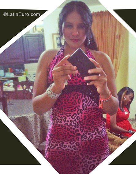 Date this voluptuous Dominican Republic girl ALEXANDRA from Santo Domingo DO34124