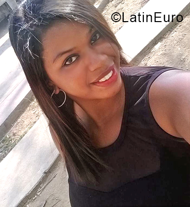 Date this fun Venezuela girl Leidy from Caracas VE3962