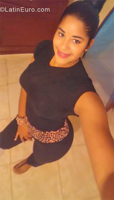 Date this hot Dominican Republic girl Delfie from Puerto Plata DO34390