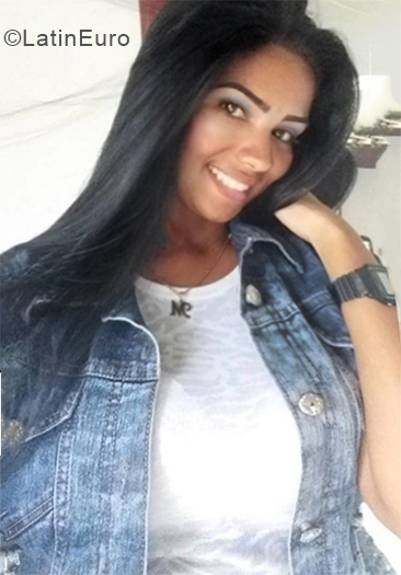 Date this young Venezuela girl IVELISSE from Chacao VE2260