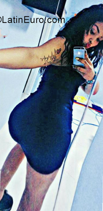 Date this passionate Dominican Republic girl Yisell from Bonao DO34435