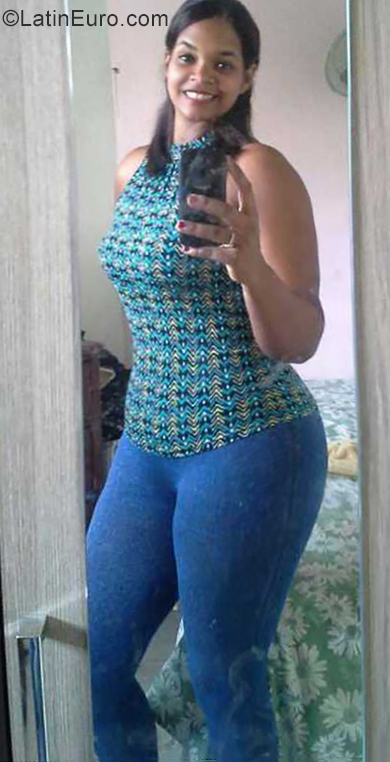 Date this charming Dominican Republic girl Ivette from Santo Domingo DO34687