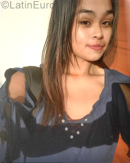 Date this pretty Peru girl Delianaya from Lima PE1388