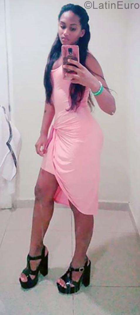 Date this fun Dominican Republic girl Maria from Santo Domingo DO34807