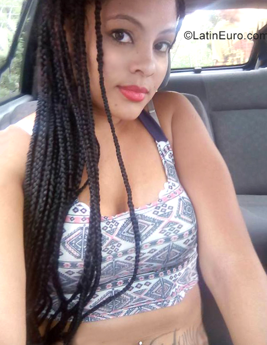 Date this delightful Colombia girl Juliet from Medellin CO25378