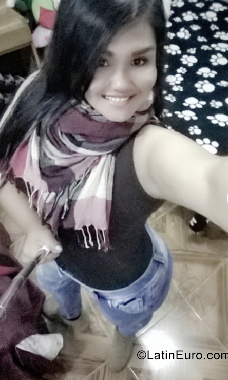 Date this voluptuous Peru girl Solange from Lima PE1392