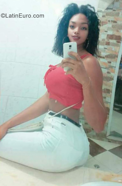 Date this cute Dominican Republic girl Jafreisy from San Pedro De Macoris DO34923