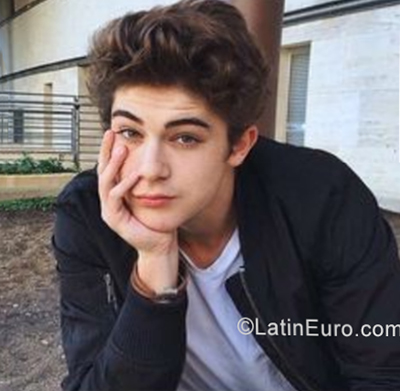 Date this fun Argentina man Massi from Pergamino AR196