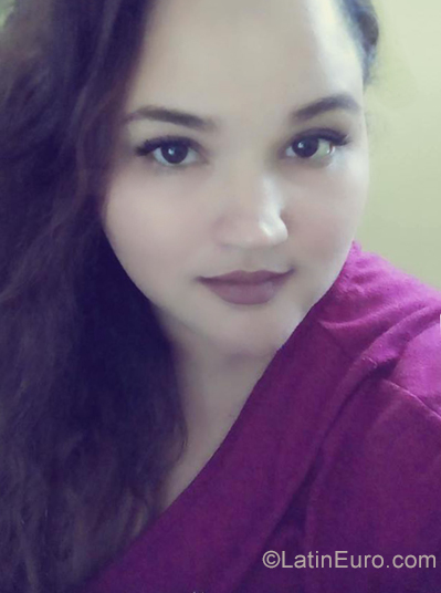 Date this athletic Dominican Republic girl Yanna from Santiago De Los Caballeros DO35140