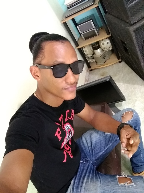 Date this nice looking Dominican Republic man Jean from Higuey DO35157