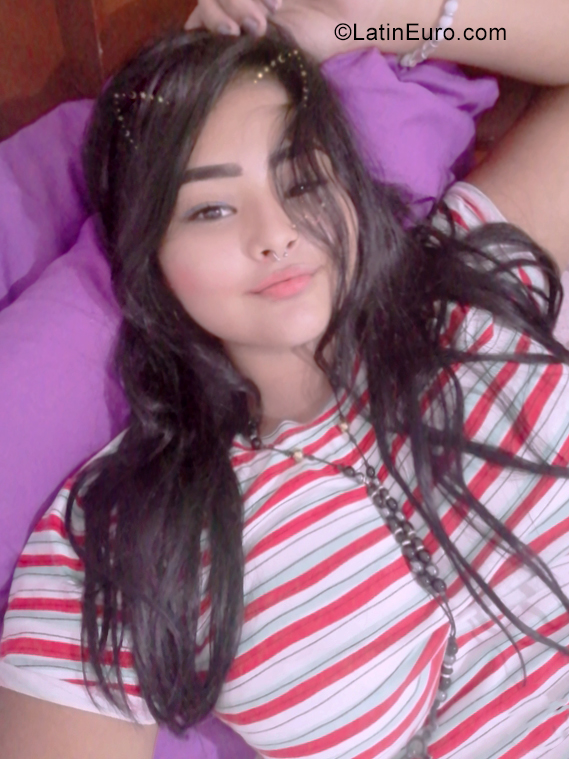 Date this delightful Colombia girl Shirly from Barranquilla CO25545