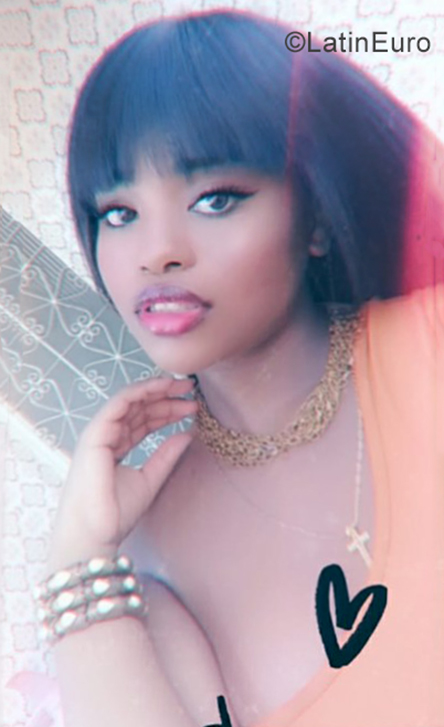 Date this young Brazil girl Leticia from Rio De Janeiro BR10853