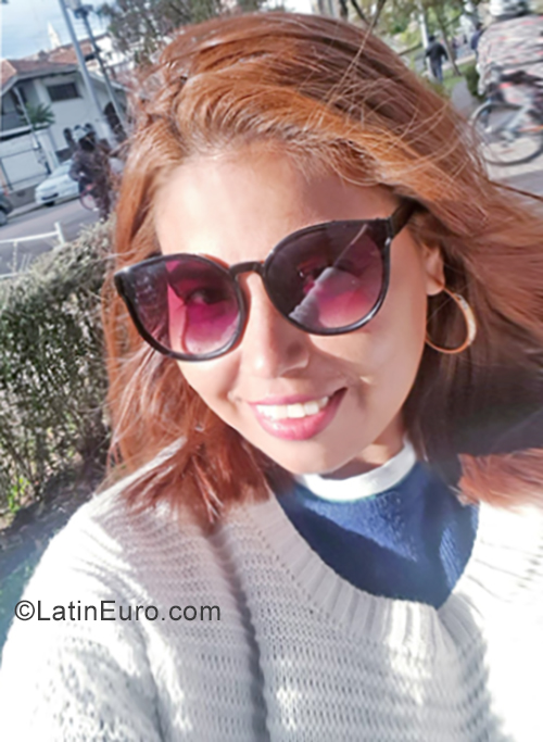 Date this charming Ecuador girl Karol from Guayaquil EC339