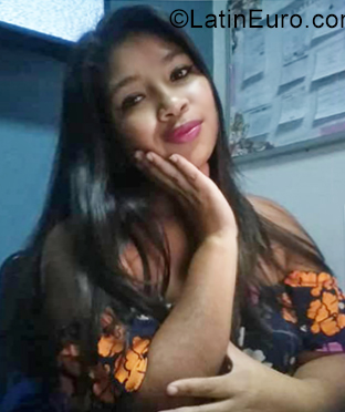 Date this charming Venezuela girl Yasnelys from El Tigre VE2506