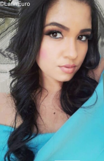 Date this georgeous Brazil girl Elaine from Jequie BR10859