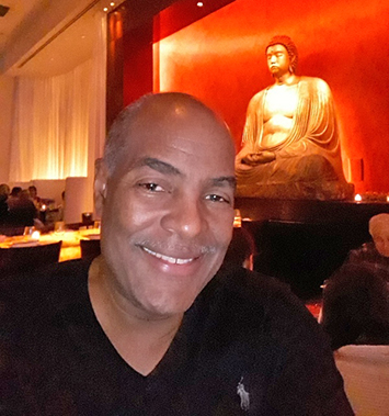 Date this charming United States man Amiel from Philadelphia US20109