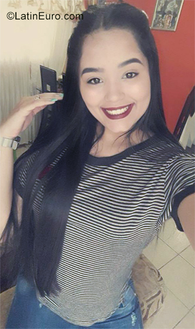 Date this young Venezuela girl Gisel from Cabimas VE2513