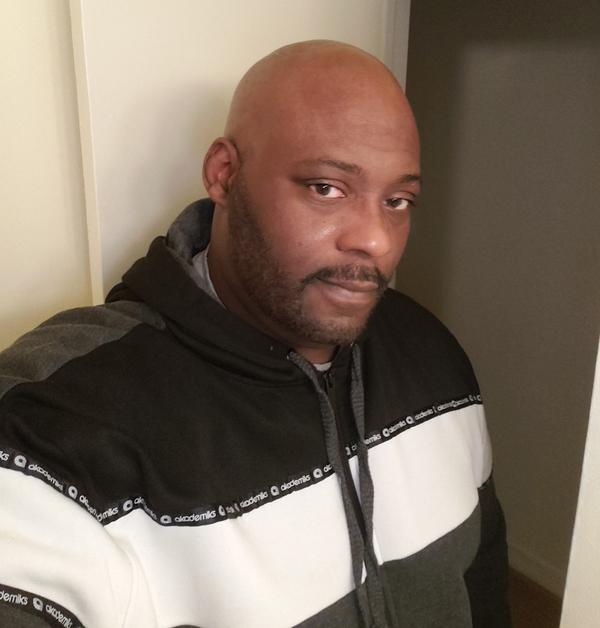 Date this beautiful United States man Jay from Columbus US20122