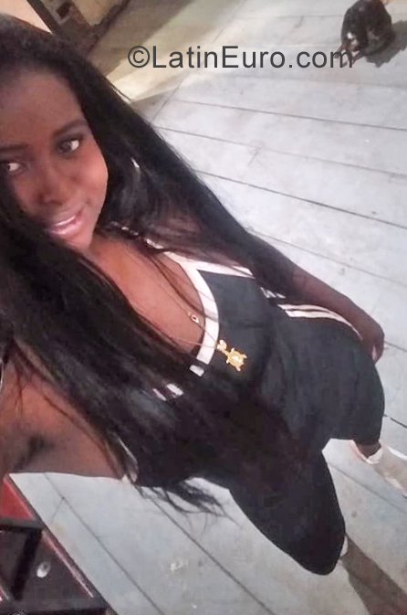 Date this fun Colombia girl Yendi from Bogota CO25847