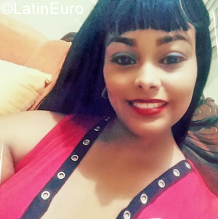 Date this voluptuous Dominican Republic girl Sally from Santo Domingo DO35541