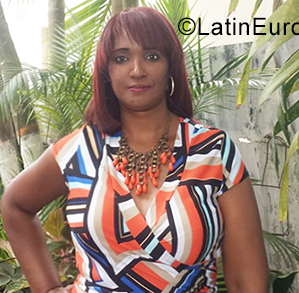 Date this georgeous Dominican Republic girl Ana from Santiago DO35563