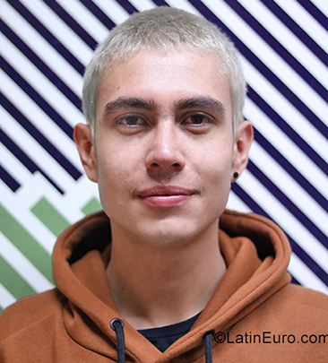 Date this hard body Colombia man Douglas from Medellin CO25844